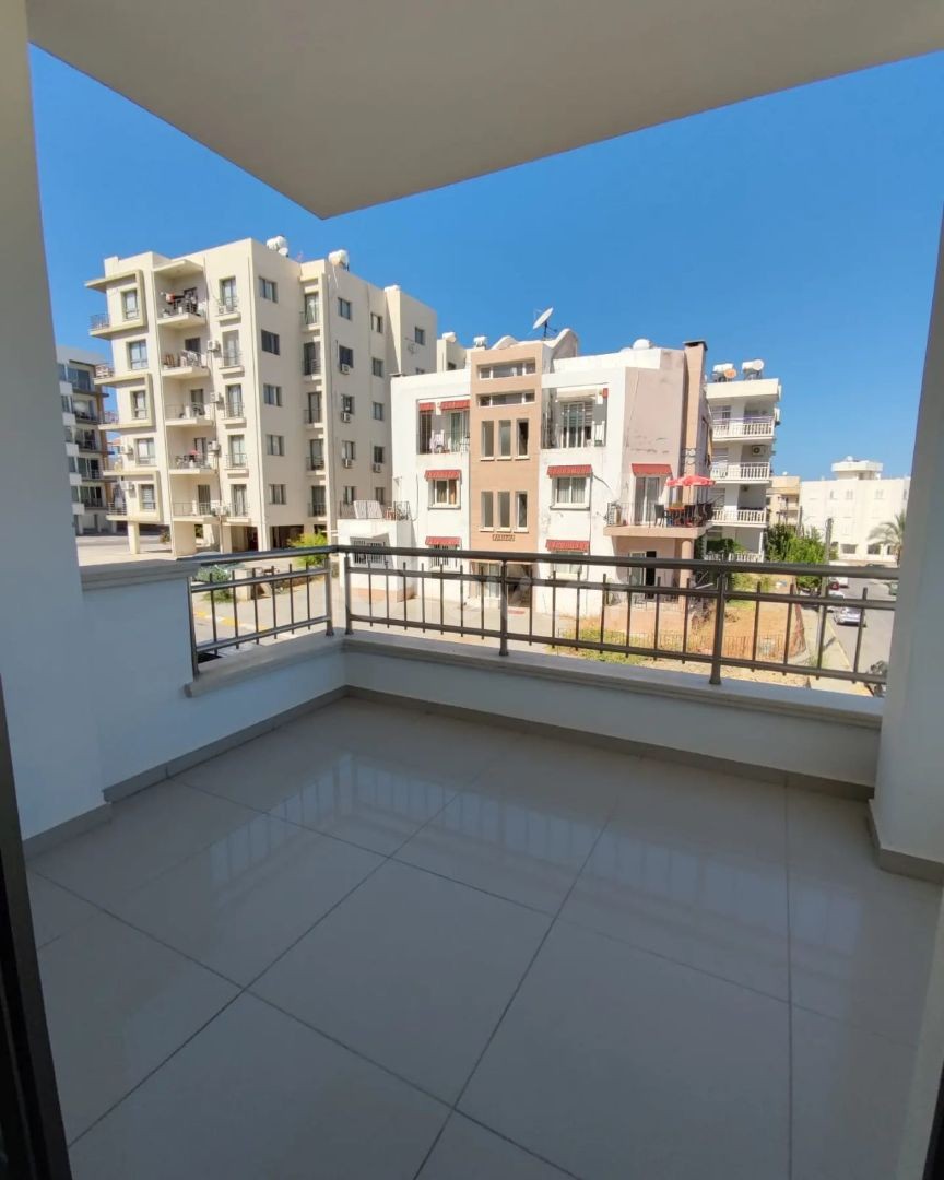 Kyrenia Kashgar 3 + 1 Apartment for Sale ** 