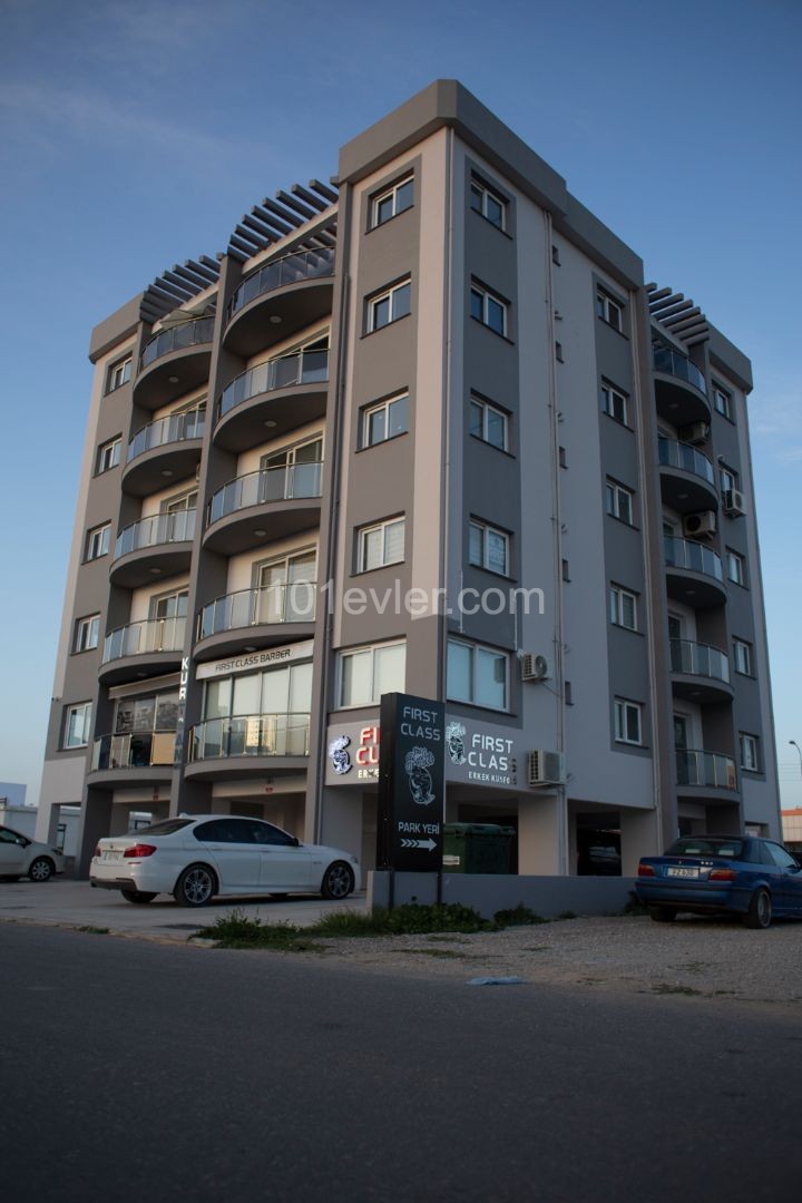 2+1 Wohnung Zu Verkaufen In Famagusta Citymall ** 