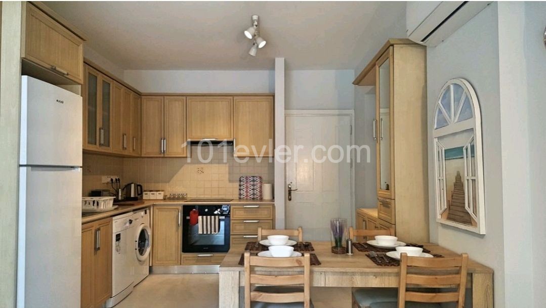 2+1 FLAT FOR SALE İN KYRENİA CİTY CENTER