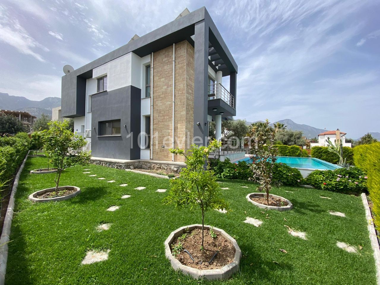 3 + 1 VILLA ZUM VERKAUF IN KYRENIA CHATALKÖY ** 