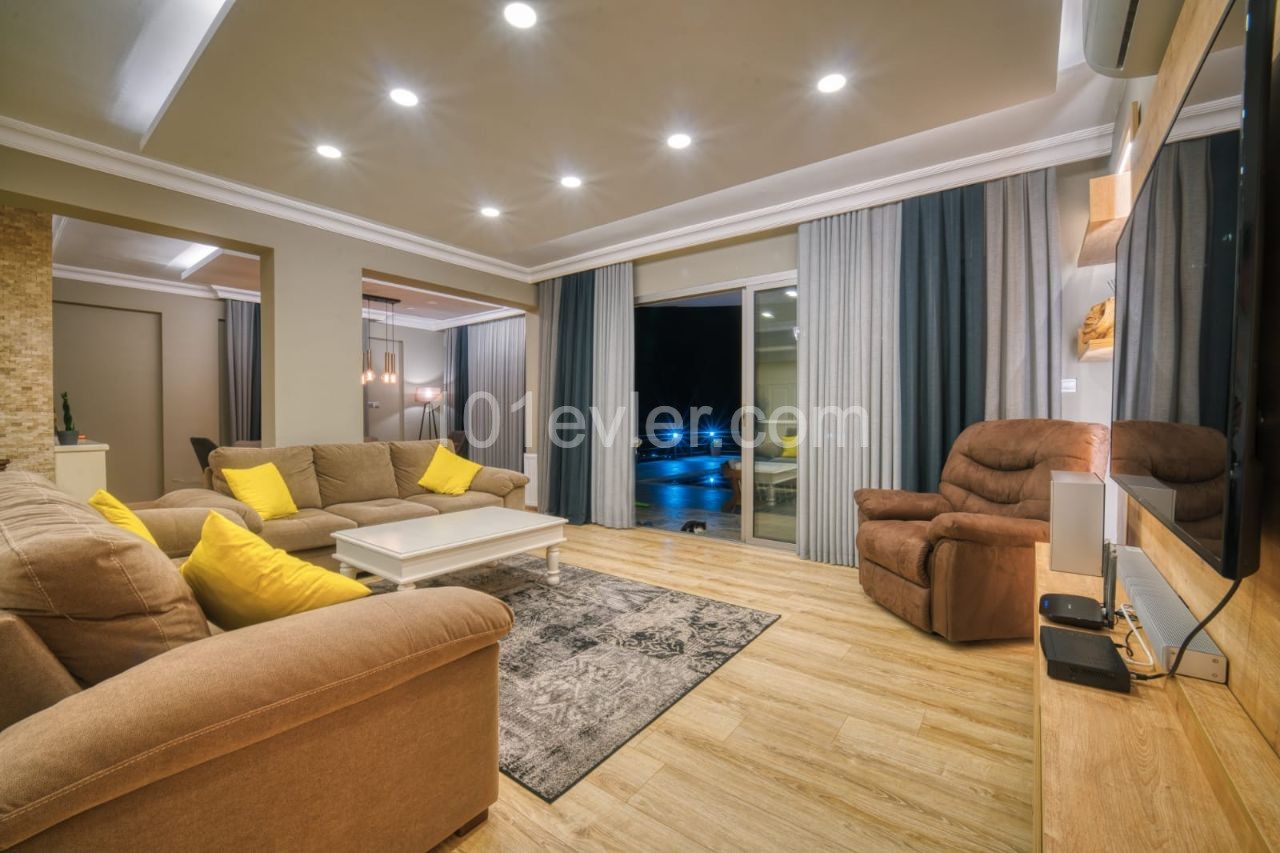 Villa To Rent in Bellapais, Kyrenia