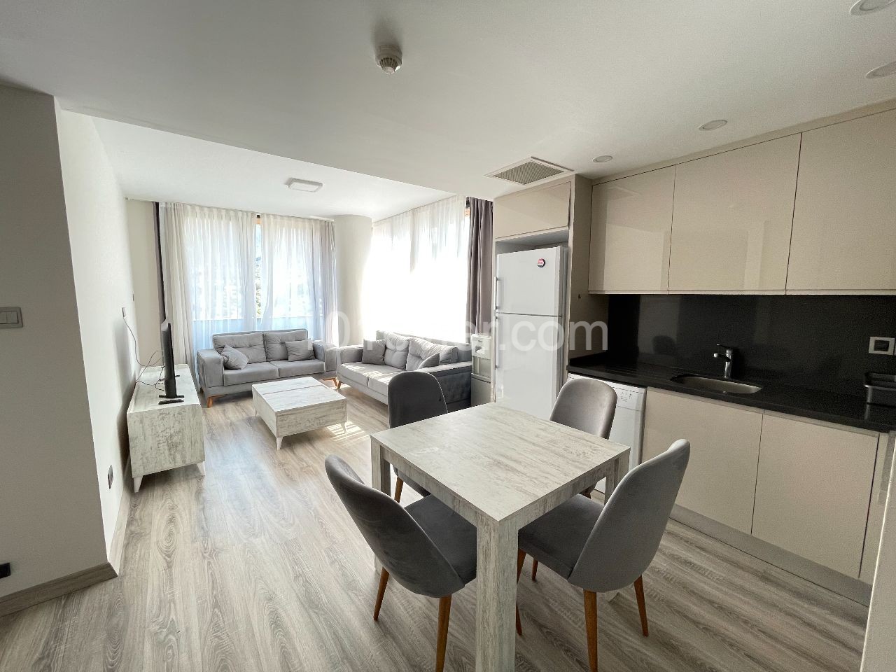 Flat To Rent in Girne Merkez, Kyrenia