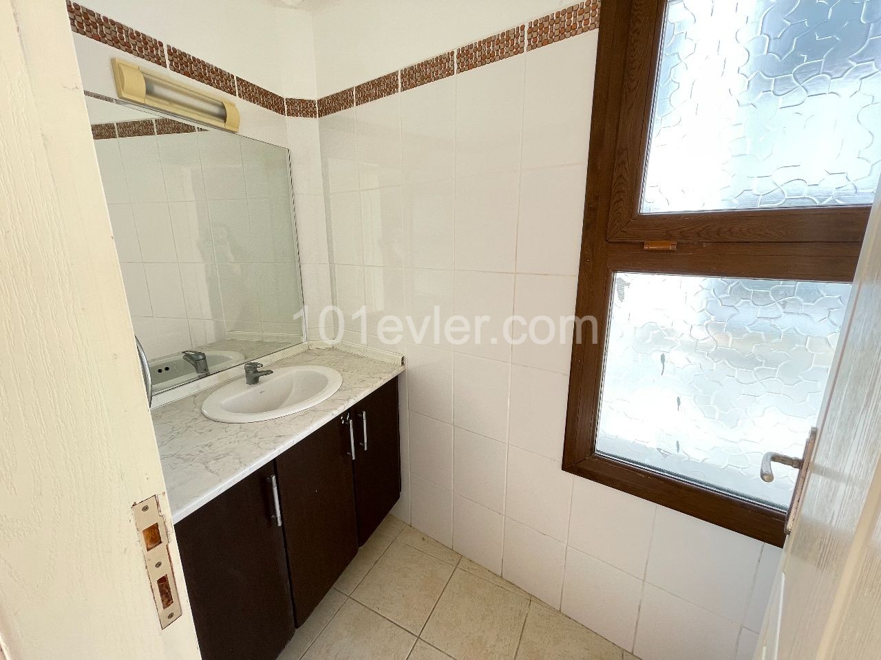 3 + 1 VILLA ZUM VERKAUF IN KYRENIA ALSANCAK ** 