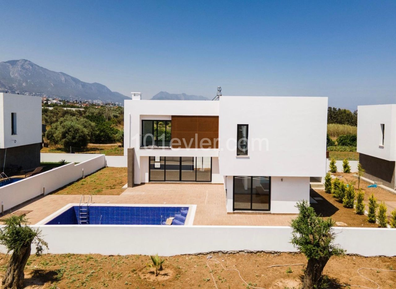 3 + 1 VILLA ZUM VERKAUF IN KYRENIA CHATALKÖY ** 