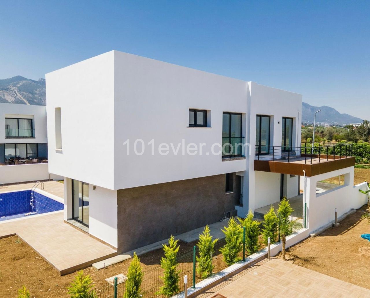 3 + 1 VILLA ZUM VERKAUF IN KYRENIA CHATALKÖY ** 