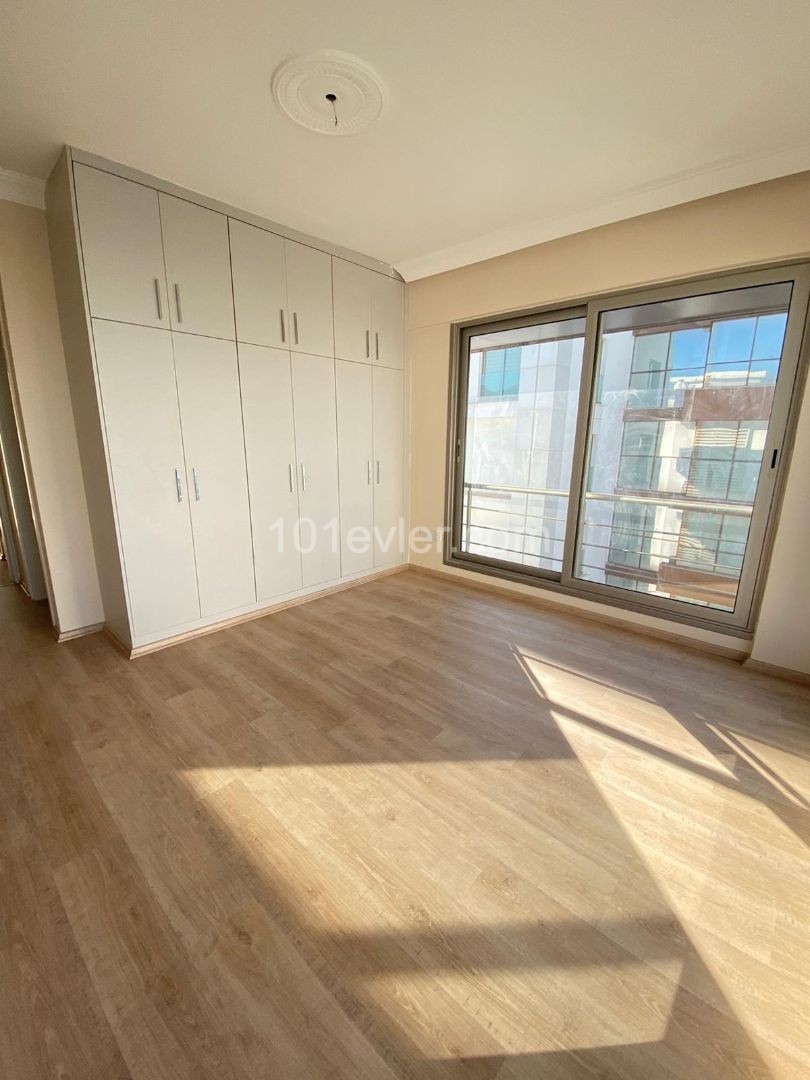 3+1 FLAT FOR SALE IN CYPRUS GIRNE CENTER ** 