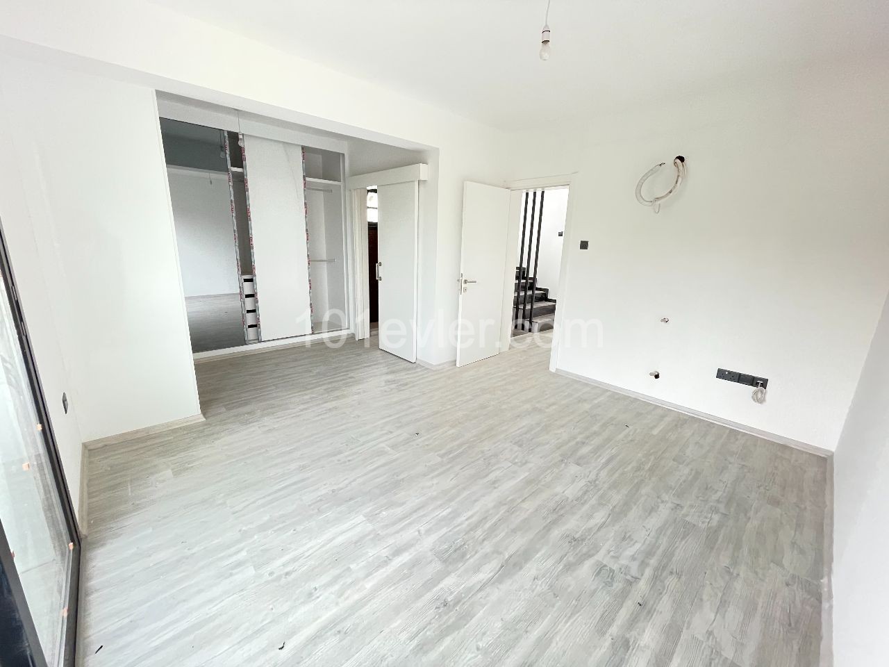 5 + 1 TRIPLEX VILLA ZUM VERKAUF IN ZYPERN KYRENIA OZANKÖY ** 