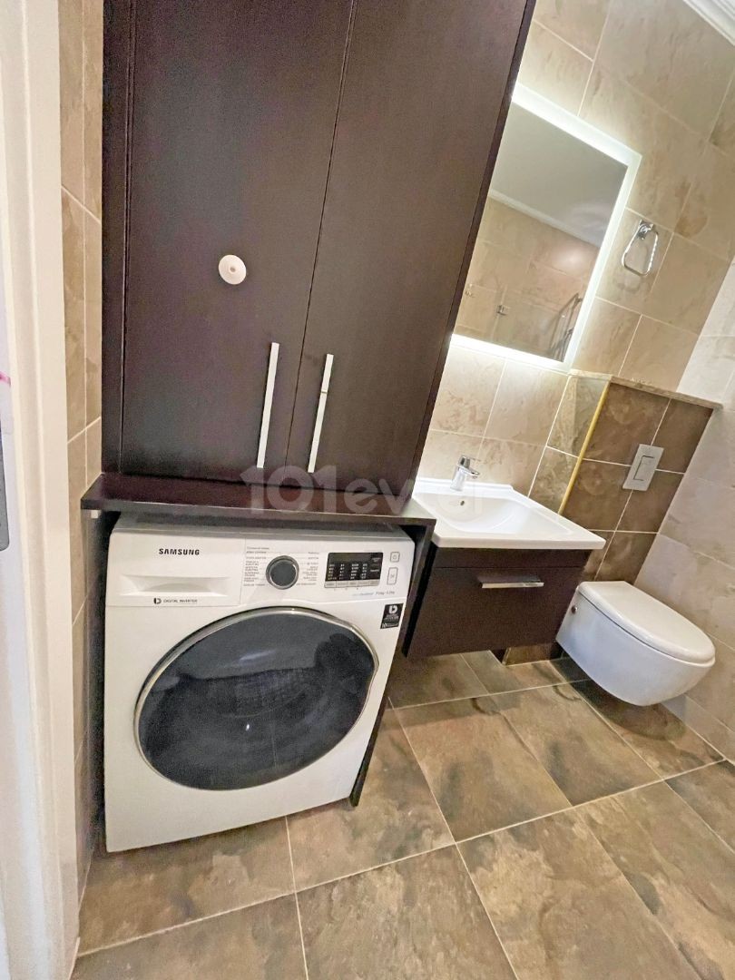 2+1 WOHNUNG ZU VERMIETEN IN ZYPERN KYRENIA ZENTRUM ** 