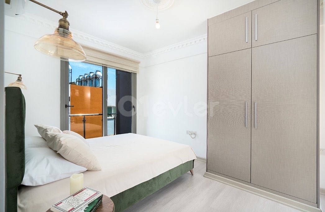 KIBRIS GİRNE MERKEZDE LÜKS 2+1 SATILIK PENTHOUSE 