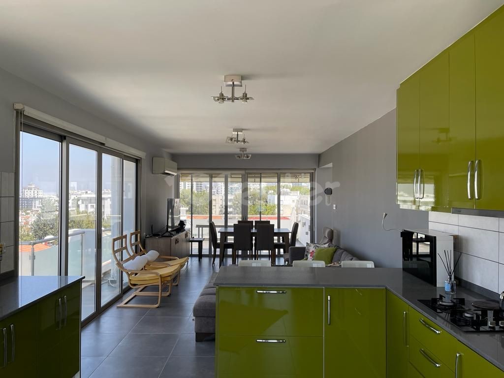 3 + 1 PENTHOUSE ZU VERKAUFEN IN ZYPERN KYRENIA ZENTRUM ** 