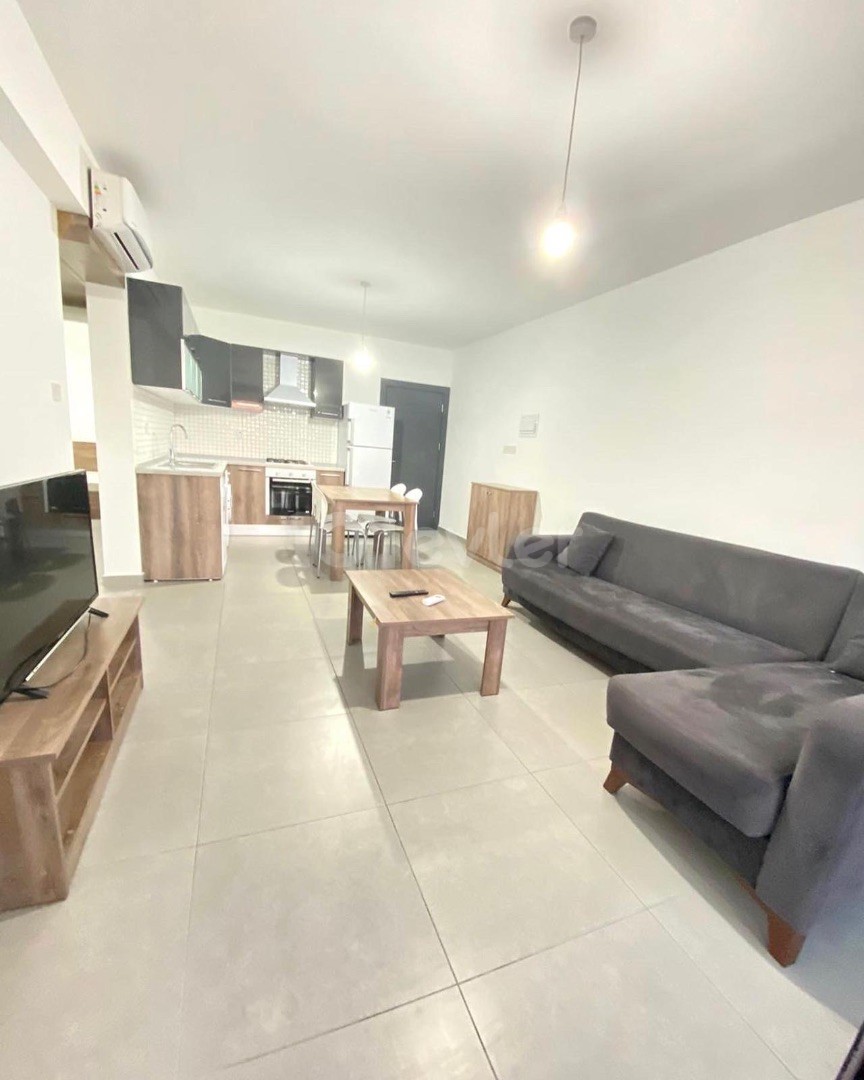 2+1 WOHNUNG ZU VERMIETEN IN ZYPERN KYRENIA ZENTRUM ** 