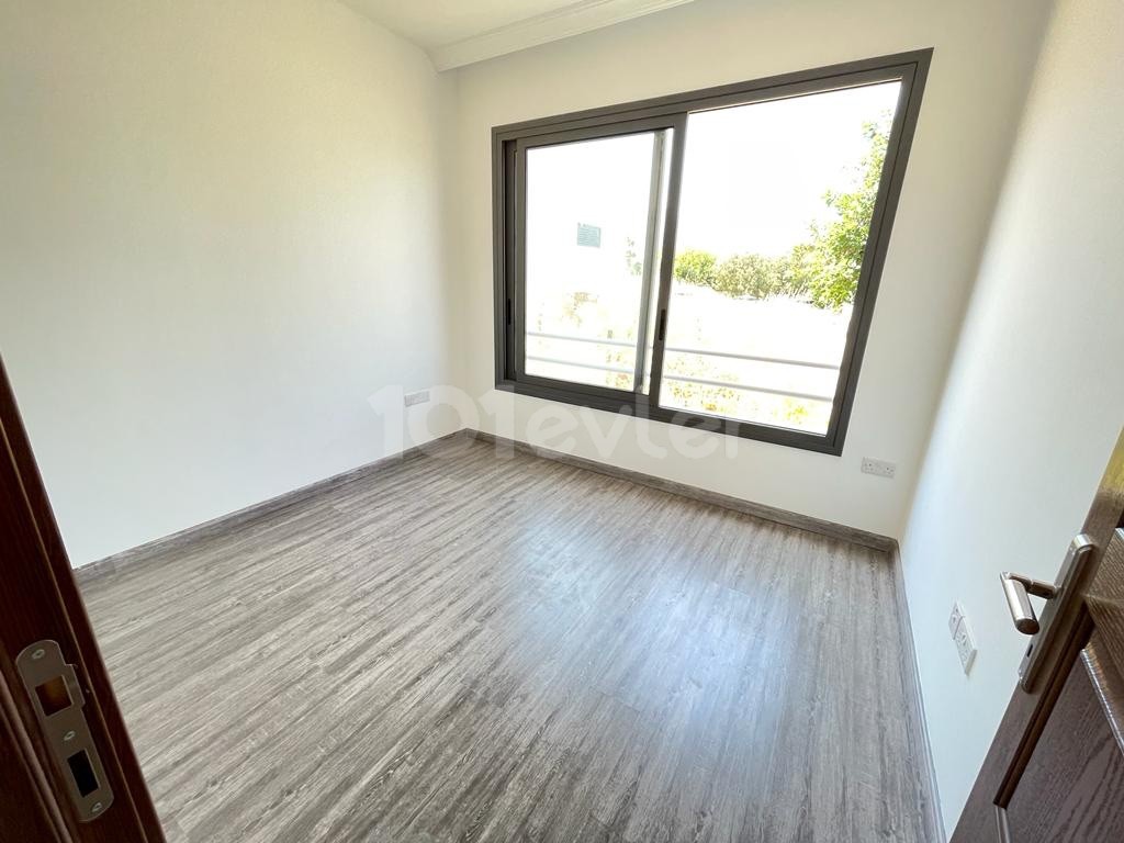 Flat To Rent in Alsancak, Kyrenia