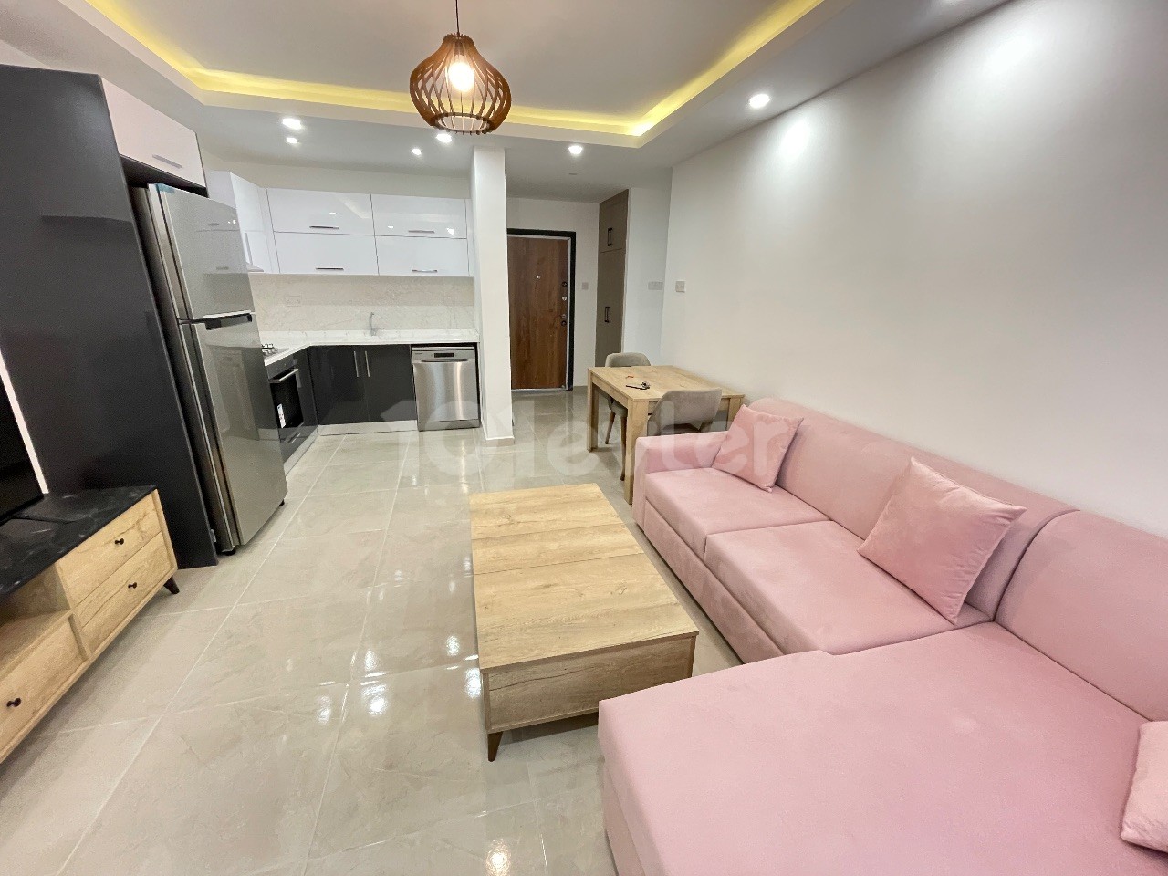 KIBRIS GİRNE ALSANCAK BÖLGESİNDE ORTAK HAVUZLU SİTEDE 1+1 SATILIK DAİRE