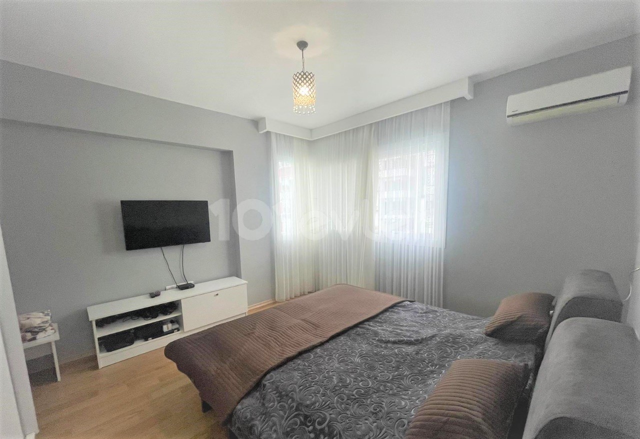 KIBRIS GİRNE MERKEZDE ORTAK HAVUZLU SİTEDE 3+1 SATILIK DAİRE