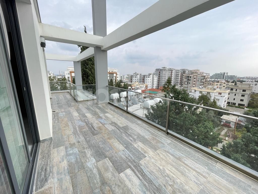 KIBRIS GİRNE MERKEZ'DE 2+1 KİRALIK DAİRE