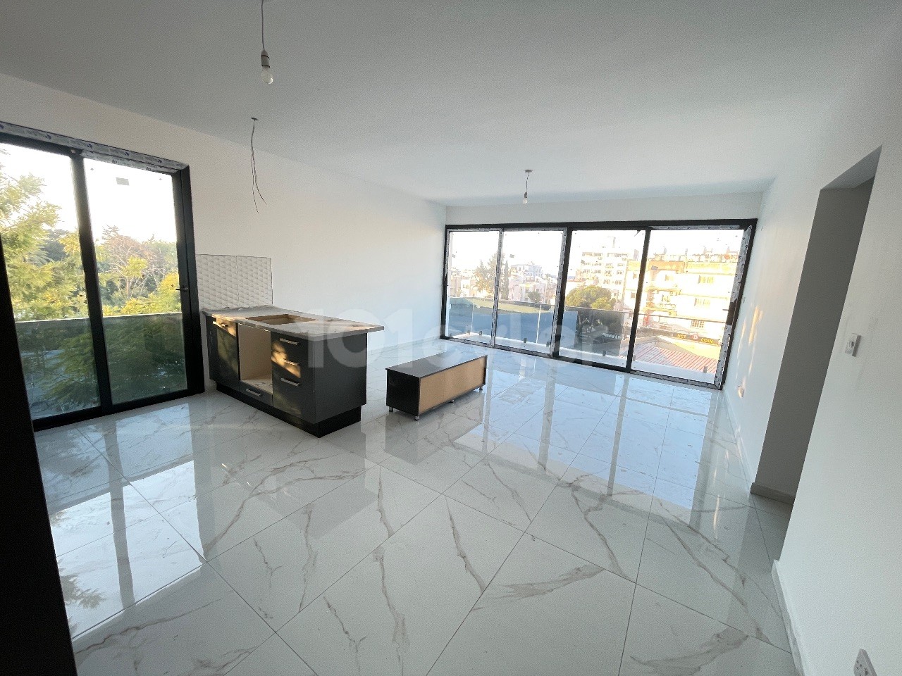 3+1 FLAT FOR SALE IN THE CENTER OF CYPRUS KYRENIA