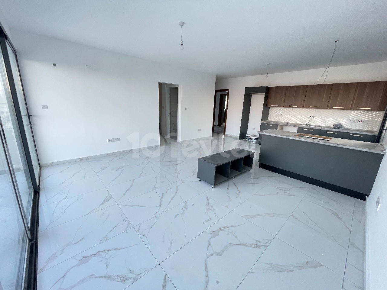 3+1 FLAT FOR SALE IN THE CENTER OF CYPRUS KYRENIA