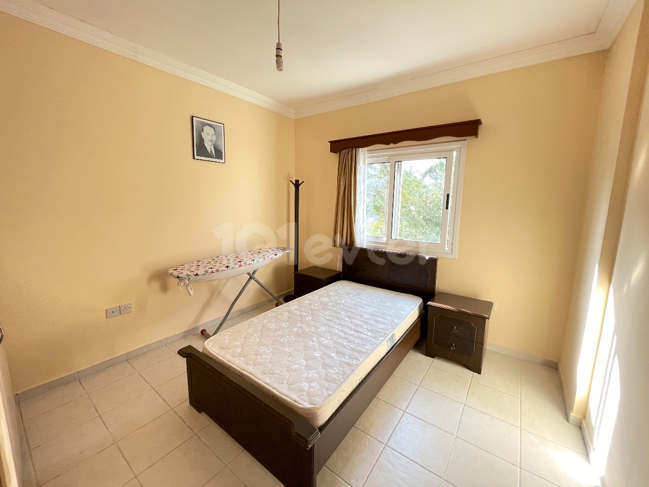 3+1 FLAT FOR SALE IN THE CENTER OF CYPRUS KYRENIA