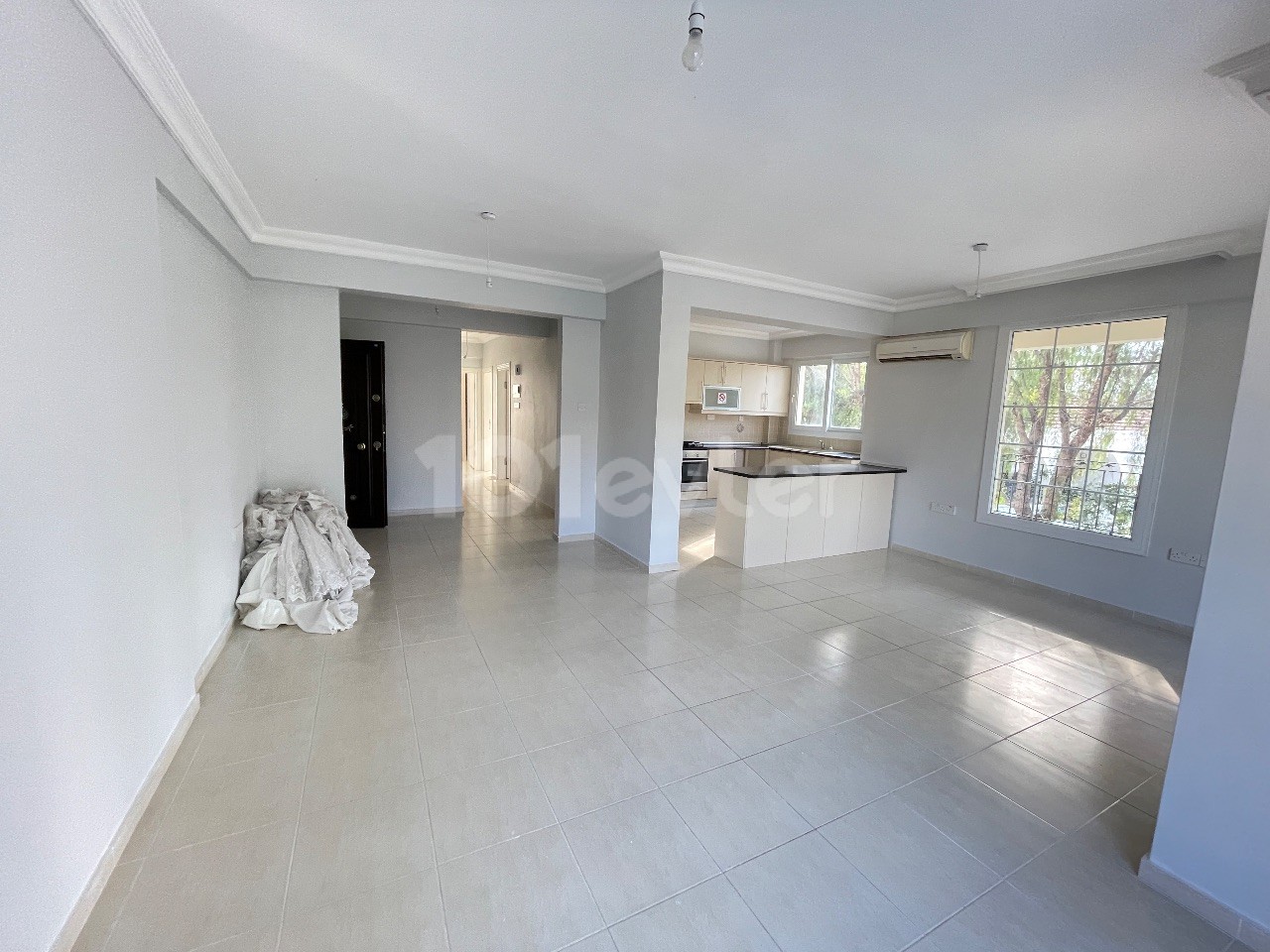 Flat For Sale in Alsancak, Kyrenia