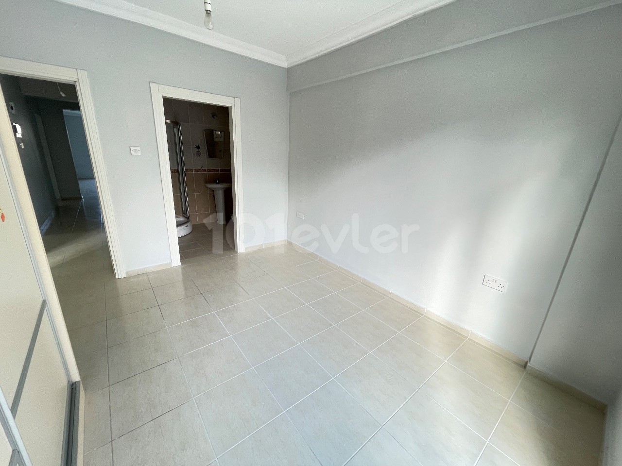 Flat For Sale in Alsancak, Kyrenia