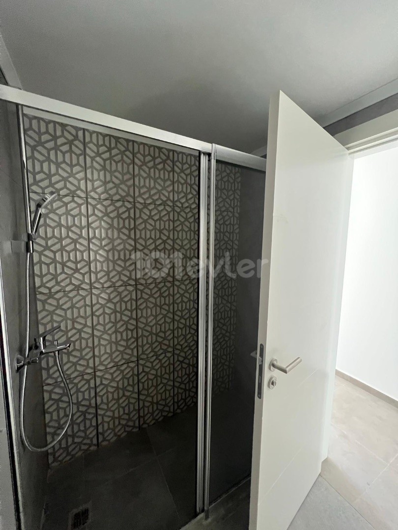 KIBRIS GİRNE MERKEZDE 2+1 SATILIK DAİRE