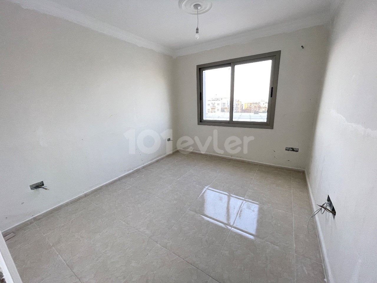 KIBRIS GİRNE ALSANCAK BÖLGESİNDE 1+1 SATILIK DAİRE