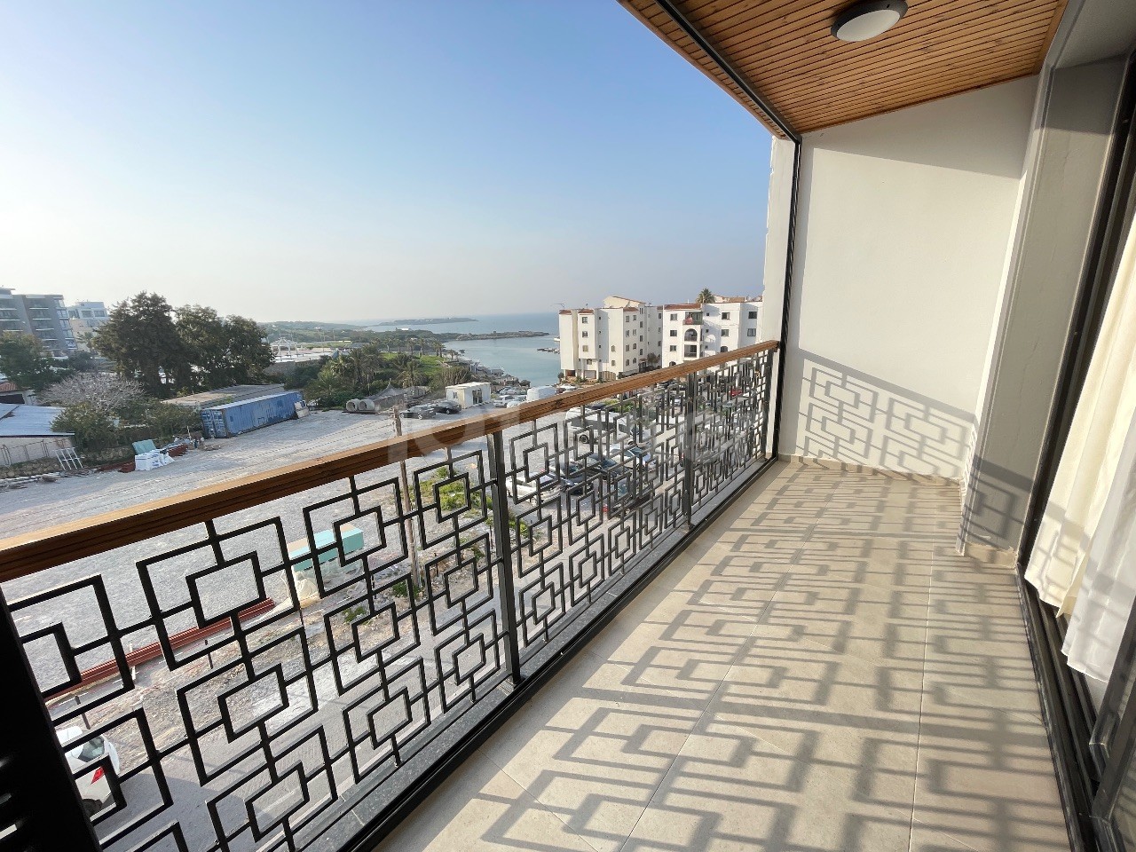 3+1 APARTMENT FOR RENT IN THE CENTER OF CYPRUS GİRNE