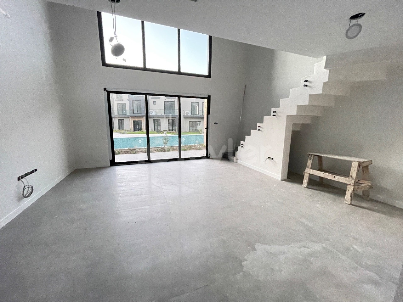 DUPLEX 1+1 APARTMENT FOR SALE IN THE CENTER OF CYPRUS GİRNE