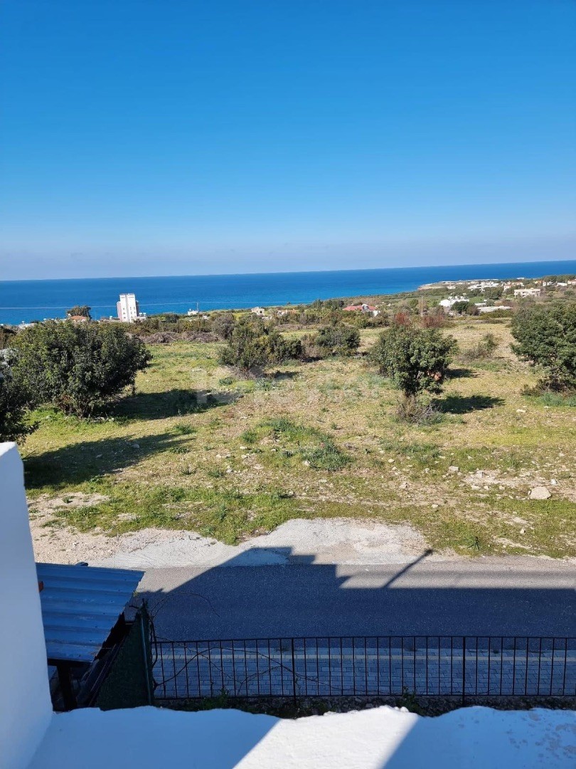 2+1 VILLA ZU VERKAUFEN IN DER REGION KYRENIA KARŞIYAKA, ZYPERN