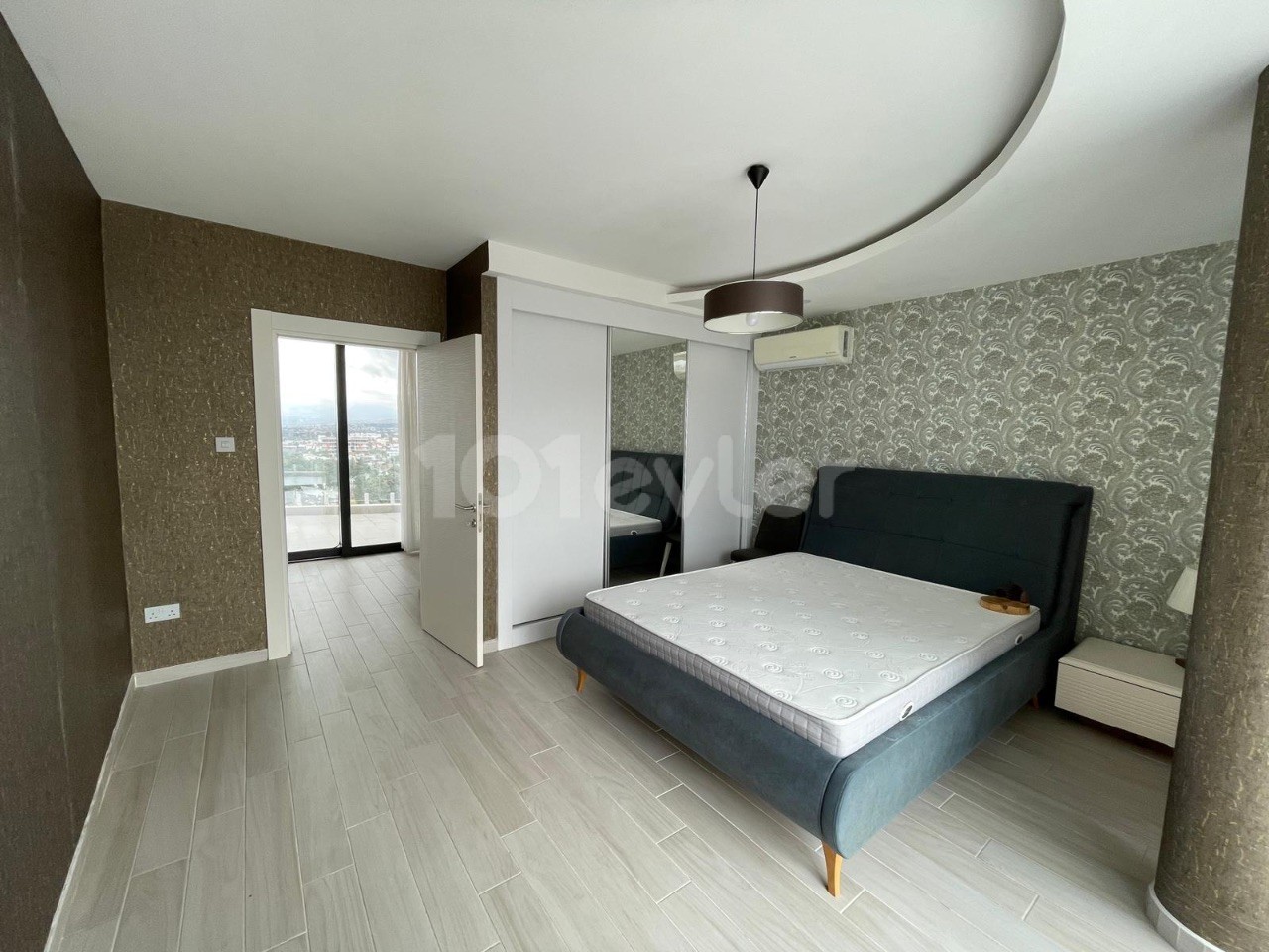 3+1 PENTHOUSE ZUR MIETE IM ZENTRUM VON ZYPERN GİRNE