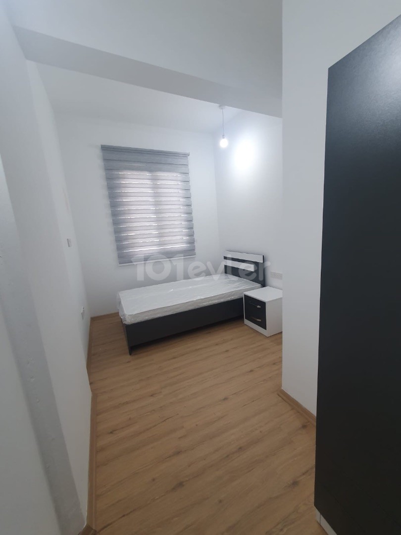 2+1 WOHNUNG ZUR MIETE IM ZENTRUM VON ZYPERN GİRNE