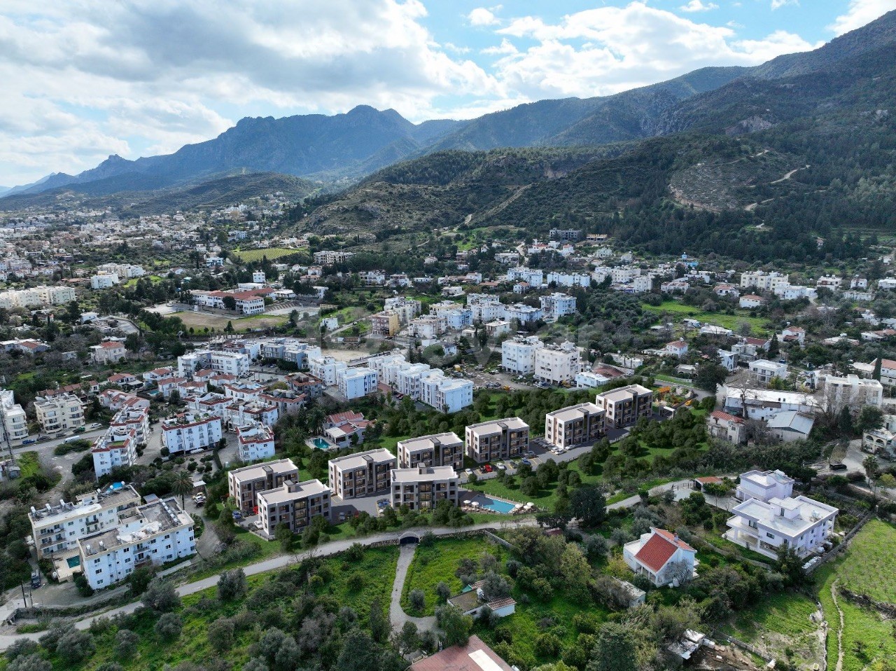 1+1 WOHNUNG ZUM VERKAUF IN ZYPERN GIRNE LAPTA REGION