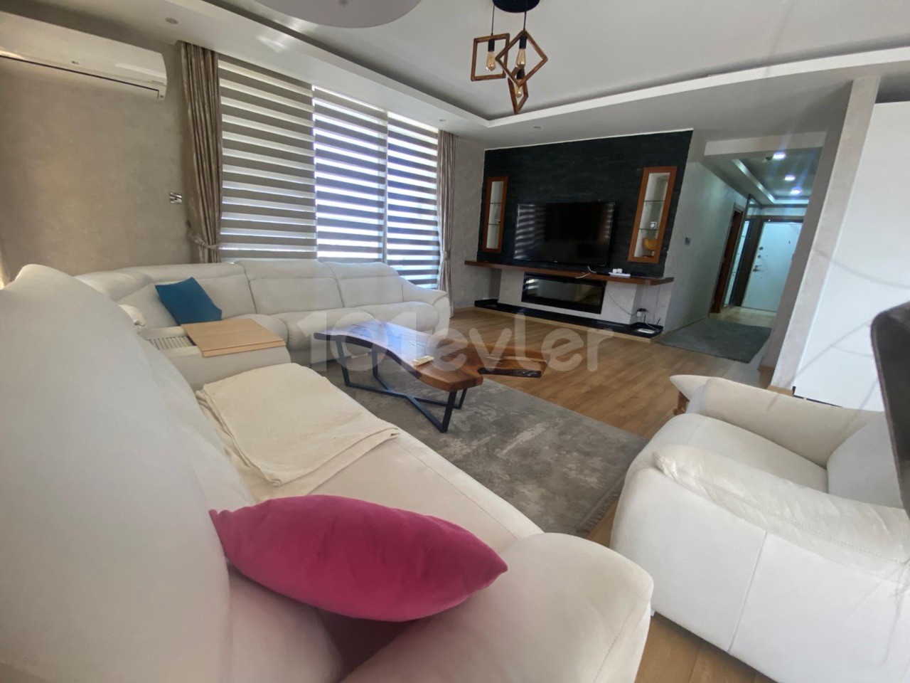 3+1 PENTHOUSE ZUM VERKAUF IM ZENTRUM VON ZYPERN KYRENIA