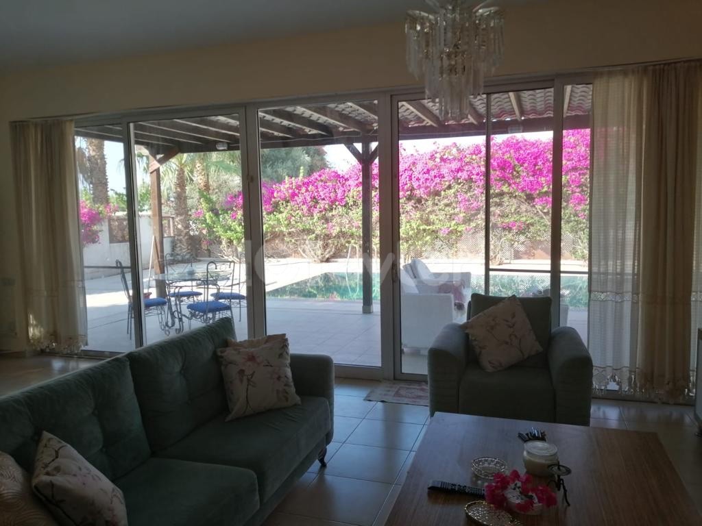 3+1 VILLA FOR SALE IN CYPRUS KYRENIA ESENTEPE REGION