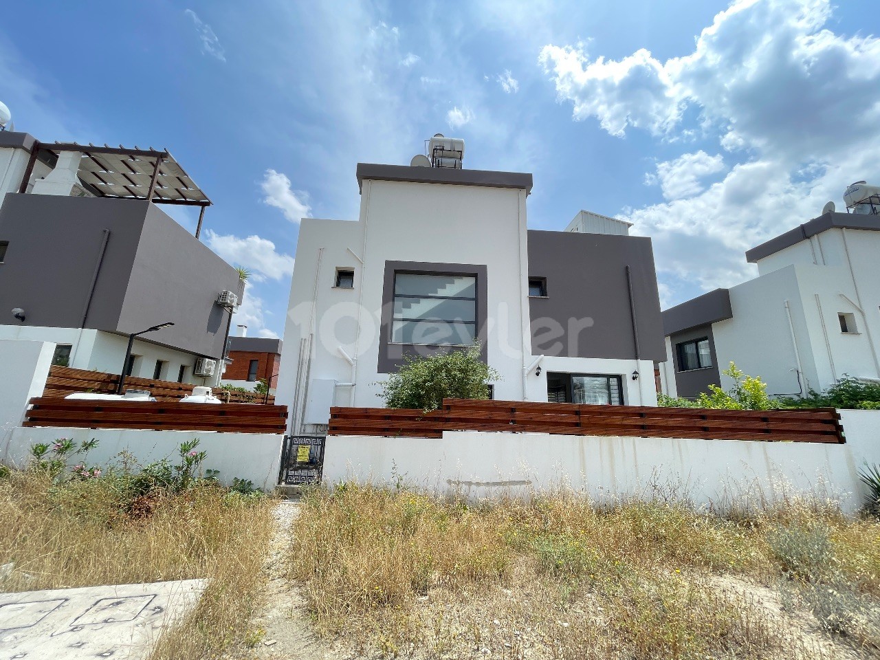 3+1 VILLA FOR SALE IN NICOSIA GÖNYELİ, CYPRUS