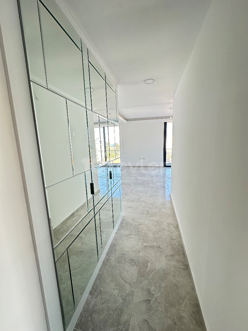 2+1 FLAT FOR SALE IN CYPRUS KYRENIA CENTER