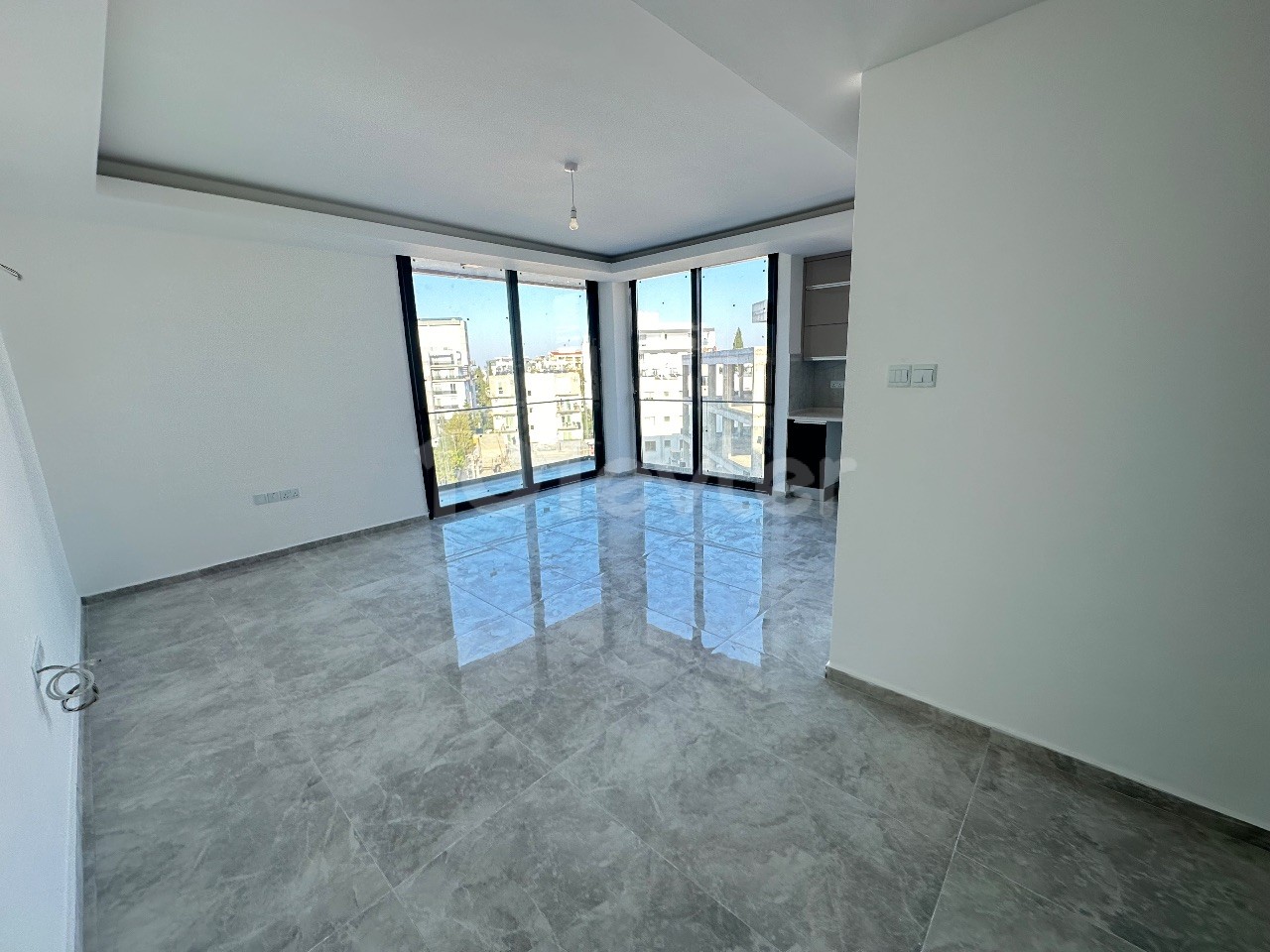 KIBRIS GİRNE MERKEZDE 2+1 SATILIK DAİRE