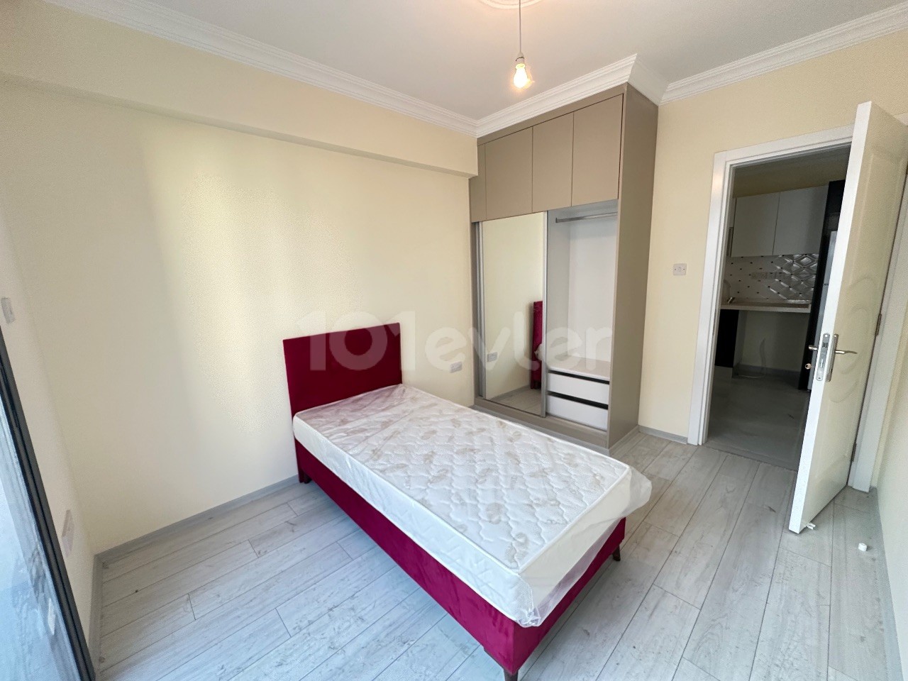 KIBRIS GİRNE ALSANCAK BÖLGESİNDE 2+1 KİRALIK DAİRE 