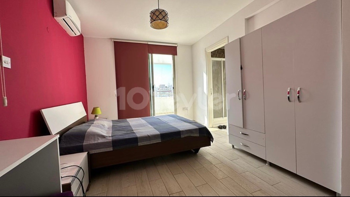 1+1 PENTHOUSE ZUM VERKAUF IN ZYPERN KYRENIA CENTER