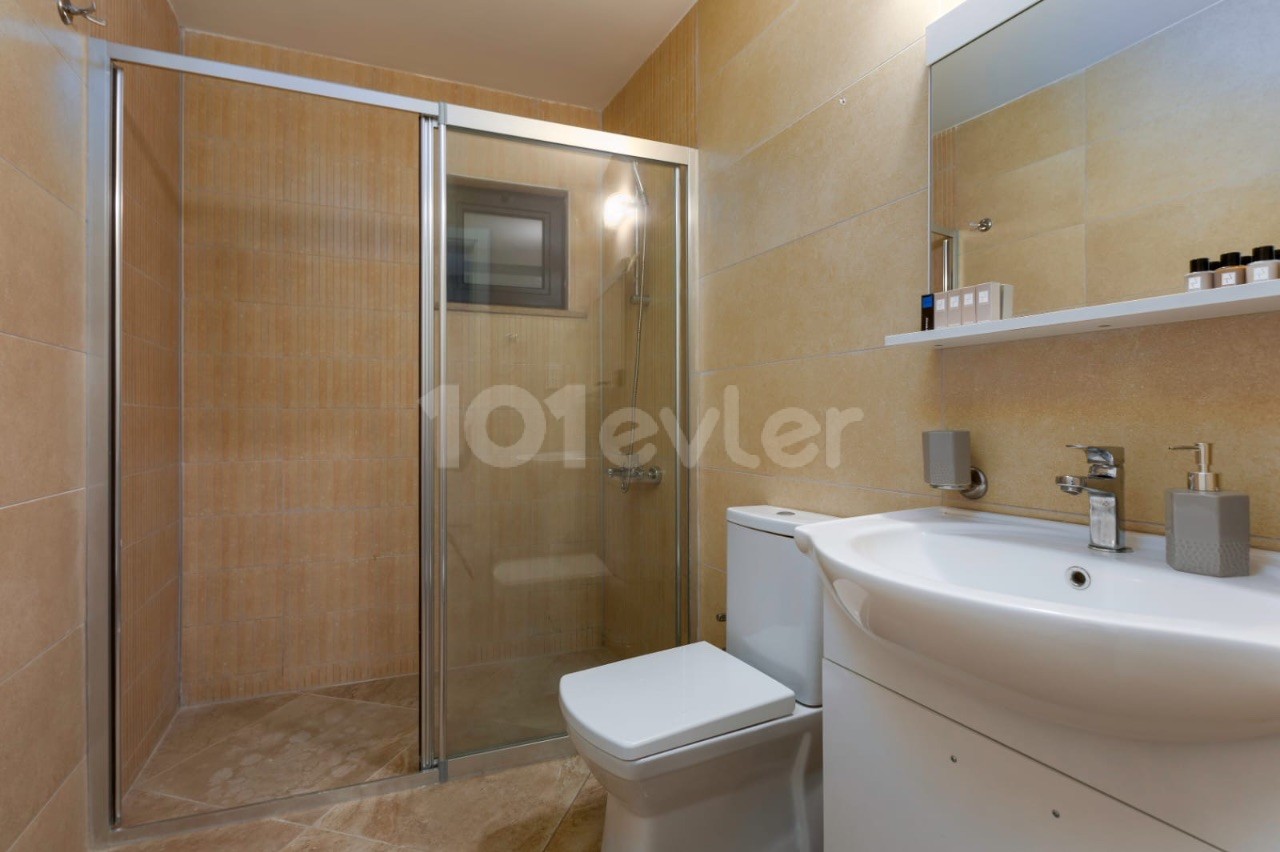 2+1 PENTHOUSE ZU VERMIETEN IM ZYPERN KYRENIA CENTER