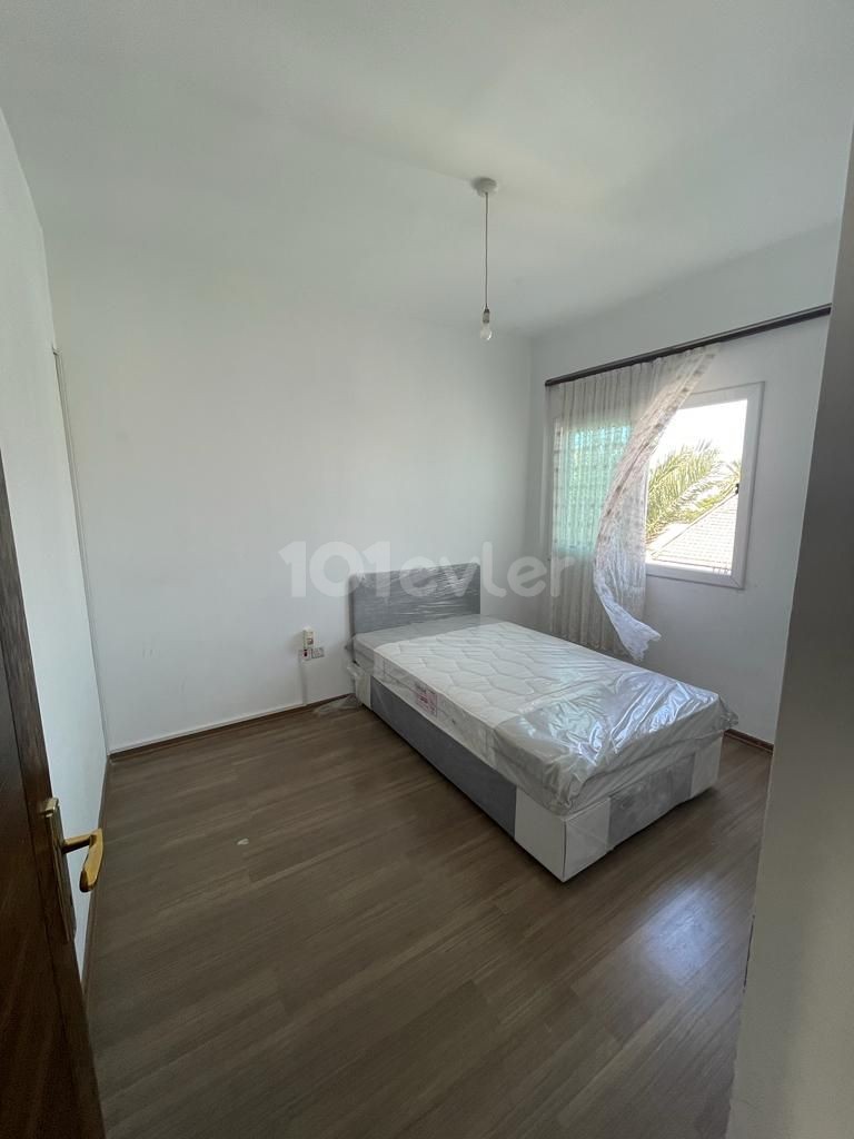 Voll Möblierte 2 + 1 Wohnung Zur Miete In Nikosia Kaymakli ** 