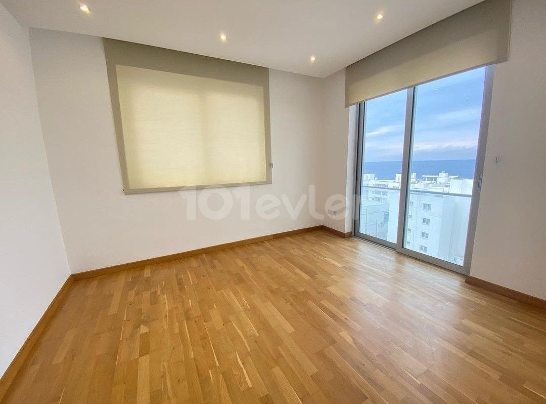 Girne Merkez Kiralık 3+1 Dublex Penthouse Daire 