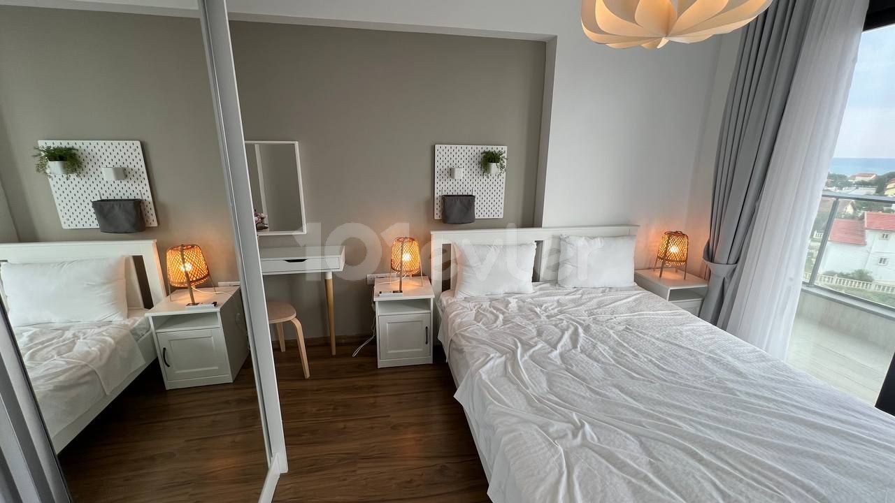 Caesar 4 Zwei-Zimmer-Wohnung - 9. Stock mit Meerblick