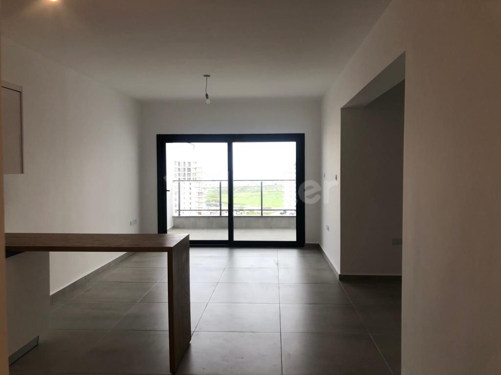 10Th Floor Studio With Niche, Amazing View and Great Price