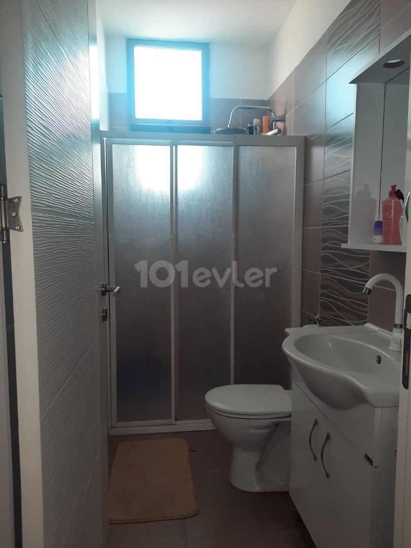 بنتهاوس للبيع 2+1 PENTHOUSE-WOHNUNG ZU VERKAUFEN IN GÖNYELI