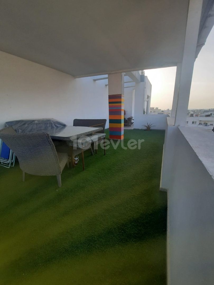 بنتهاوس للبيع 2+1 PENTHOUSE APARTMENT FOR SALE IN GÖNYELI