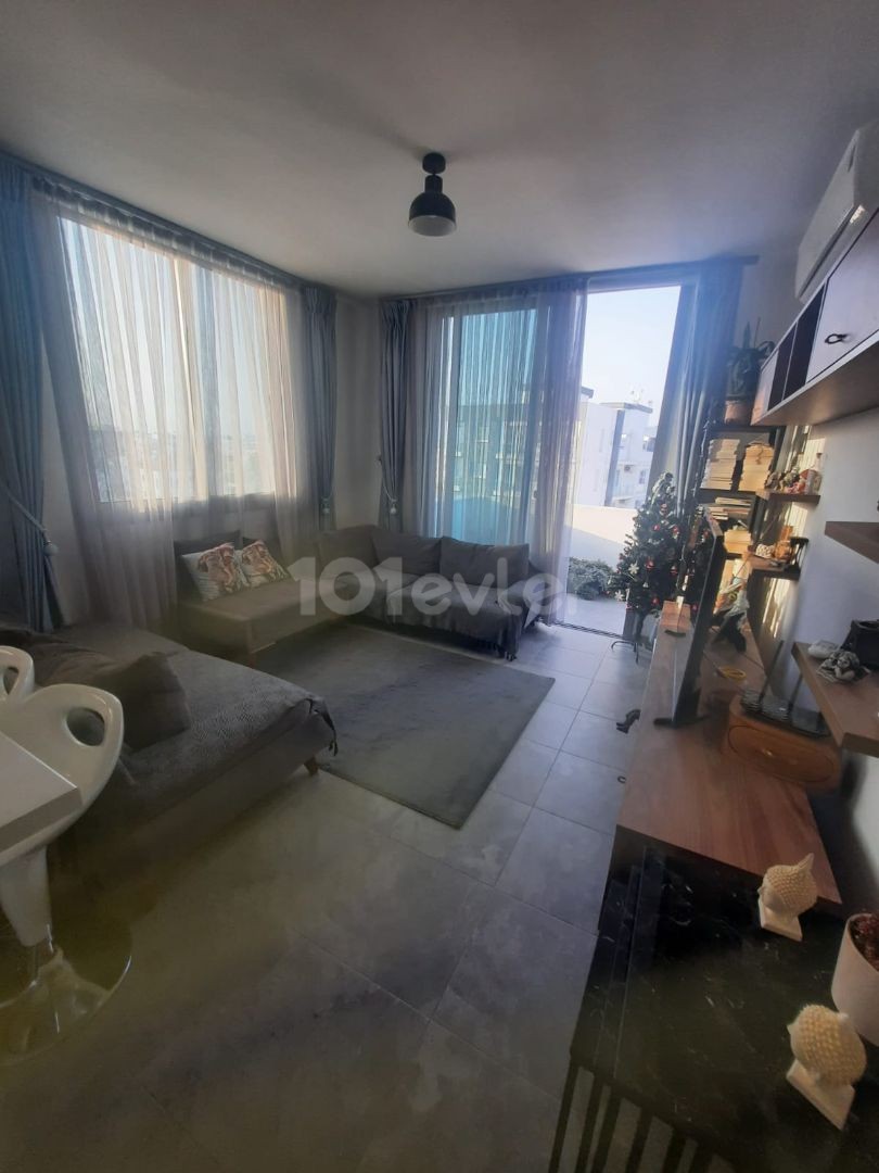 بنتهاوس للبيع 2+1 PENTHOUSE APARTMENT FOR SALE IN GÖNYELI