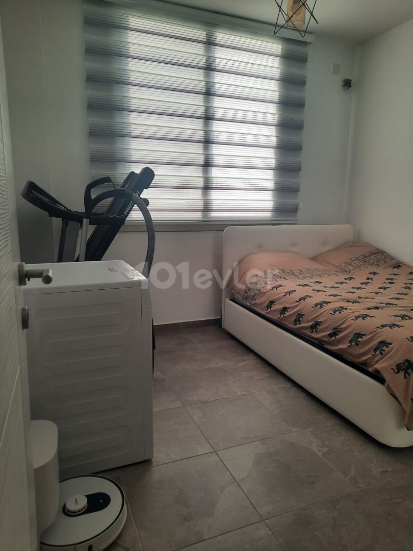 بنتهاوس للبيع 2+1 PENTHOUSE-WOHNUNG ZU VERKAUFEN IN GÖNYELI