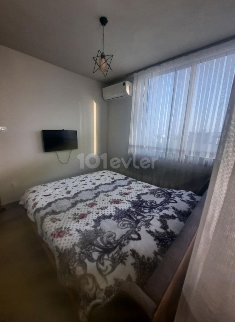 بنتهاوس للبيع 2+1 PENTHOUSE-WOHNUNG ZU VERKAUFEN IN GÖNYELI