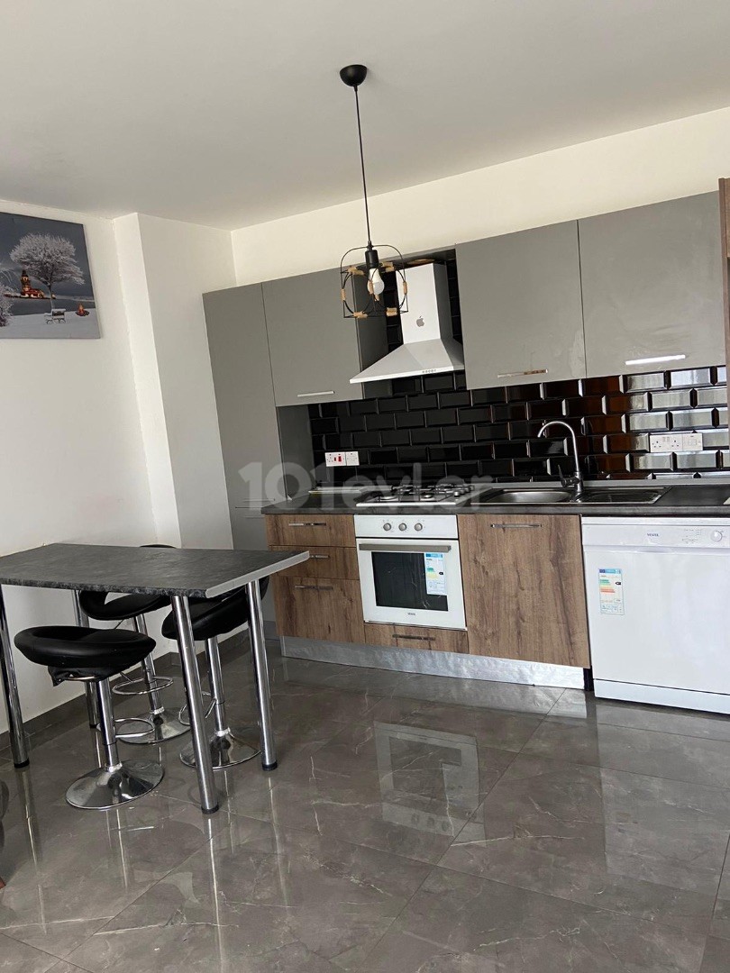 2+1 Luxuswohnung in Salamis, 700$